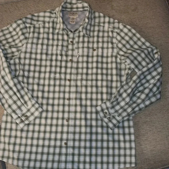 LL Bean Button Up Plaid Lightweight Shirt - Large - K - Picture 1 of 5